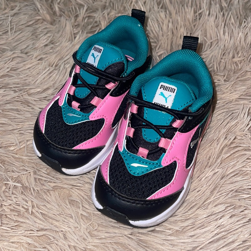 Puma Sneakers